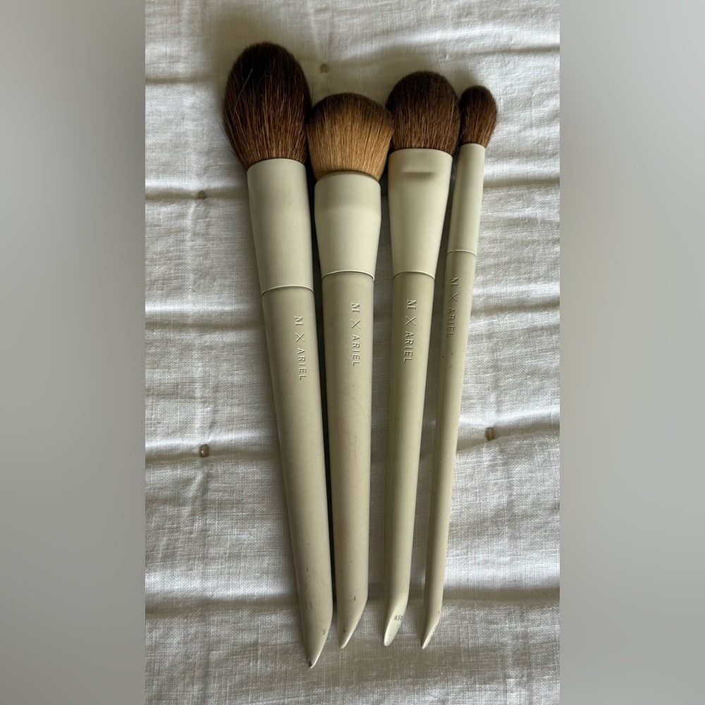MORPHE X ARIEL SIGNATURE FACE BRUSHES